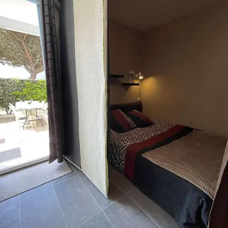 Apartment Cosy Avec Terrasse, Parking Prive, A 300m De La - - Fr-1-224c-236