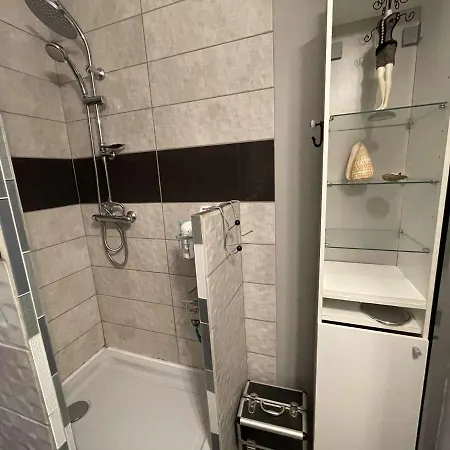 Cosy Avec Terrasse, Parking Prive, A 300m De La - - Fr-1-224c-236 *
